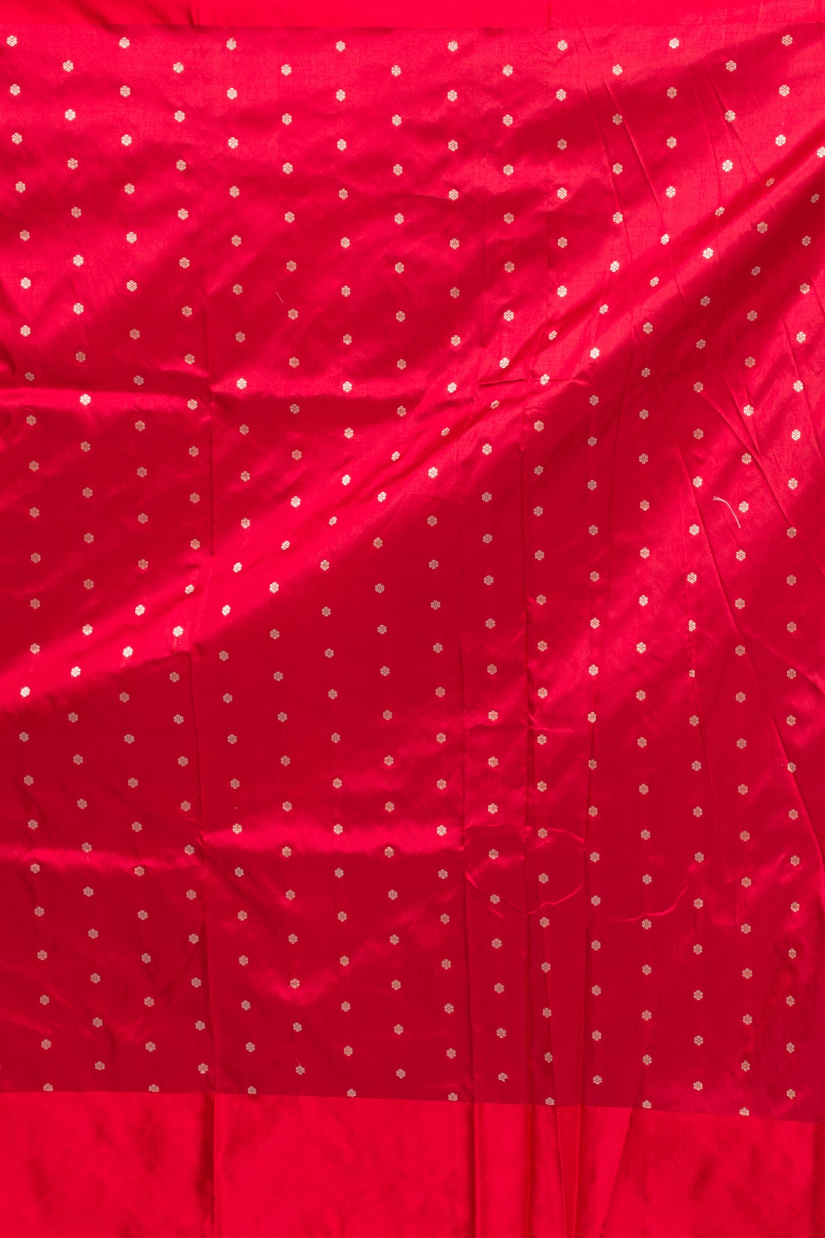 White Red Pure Katan Silk Banarasi Handloom Saree with Zari work