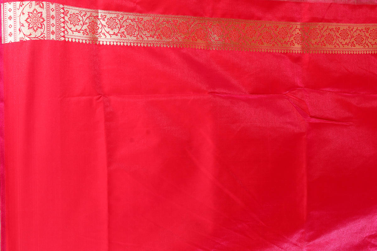 Green-Red Banarasi Semi-Silk Saree with Zari work